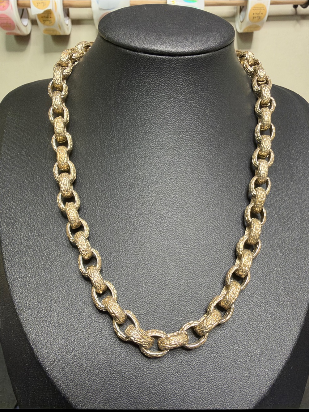 Classy Gold Textured Link Necklace - Women Jewelry